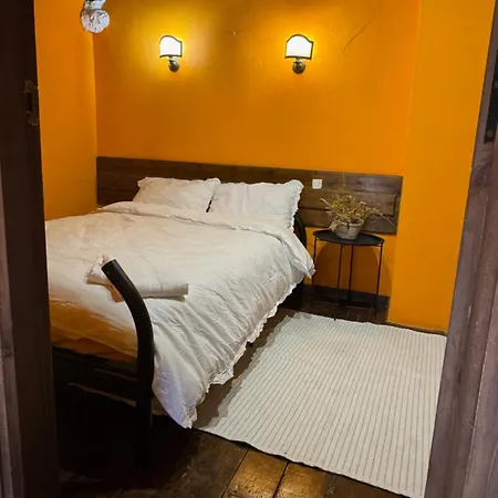 샬레 Casa De Aldea El Fusu *