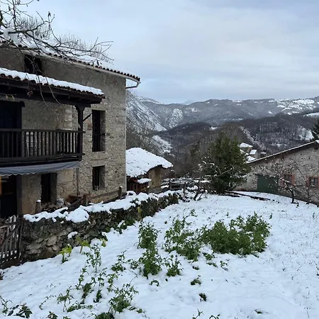 Casa De Aldea El Fusu *